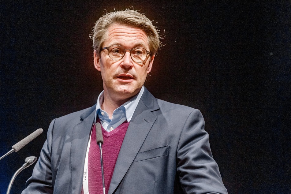 Andreas Scheuer (47, CSU), Bundesverkehrsminister, spricht auf dem ITS-Weltkongress für Mobilität und Logitik auf dem Panel der Nationalen Plattform Zukunft der Mobilität (NPM).