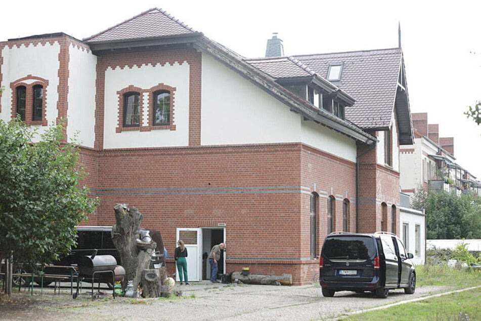 Folgenreicher Besuch: Im August durchsuchten Finanzermittler Müllers Haus in Leipzig. Dabei wurden als "Beifang" geringe Mengen Drogen gefunden.