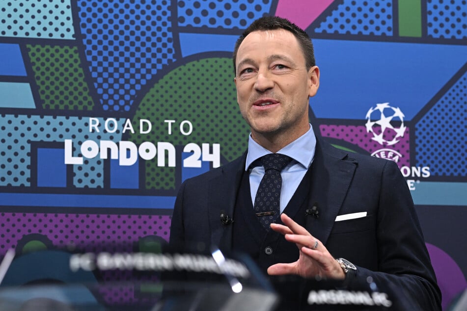 John Terry (45) nikdy nebyl jako fotbalista dítětem smutku. Svému krajanovi nyní radí, aby hrál drsněji.