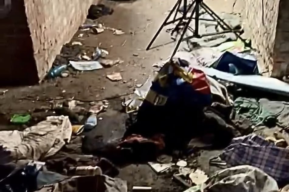 Der Dreh ist buchstäblich eine Reise in den Berliner Untergrund.