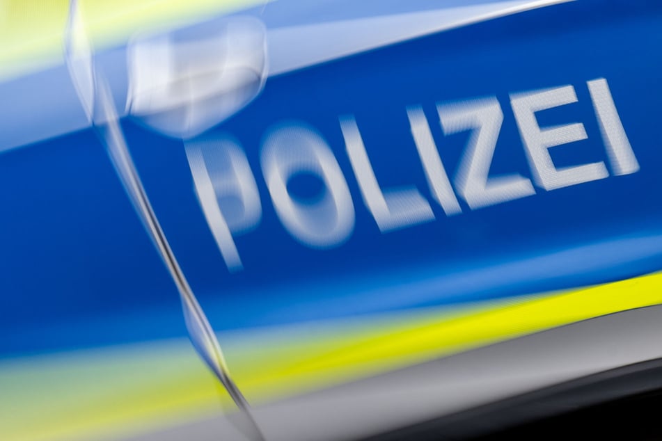 Transporter voller Fernseher entdeckt: Polizei geht von Hehlerware aus