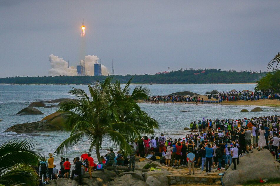 The Long March-5B Y2 rocket carrying the core module of China s space station, Tianhe, blasted off from the Wenchang Spacecraft Launch Site on April 29