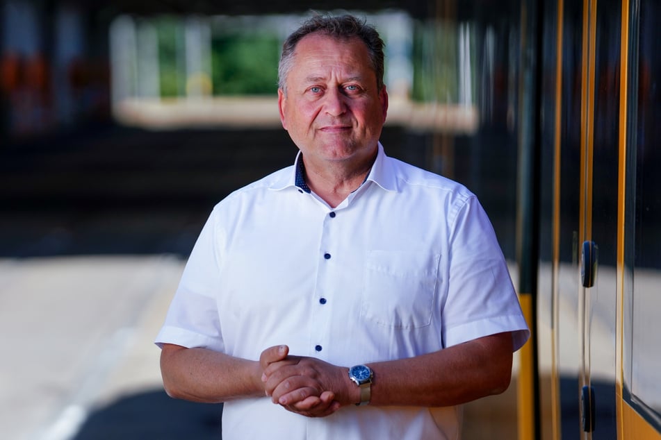 DVB-Sprecher Falk Lösch (61) gibt Auskunft über die Elbfähren.