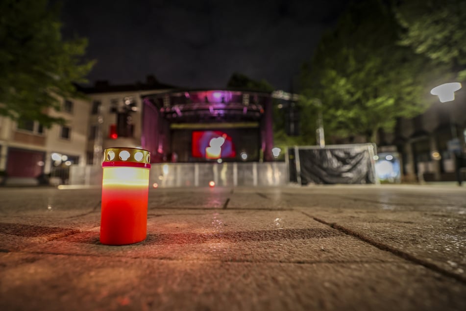 Bei dem Stadtfest in Solingen waren im August 2024 drei Menschen durch eine Messerattacke ums Leben gekommen.