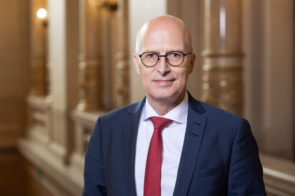 Hamburgs Bürgermeister Peter Tschentscher (57, SPD) hat der "Letzten Generation" eine Absage für Gespräche auf Basis eines Drohbriefs erteilt. (Archivbild)