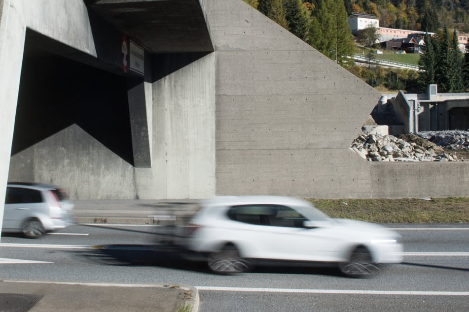 Tunnel können einem ein mulmiges Gefühl geben. Wenn man die Verhaltensregeln kennt, fühlt man sich jedoch schon etwas sicherer. (Symbolbild)