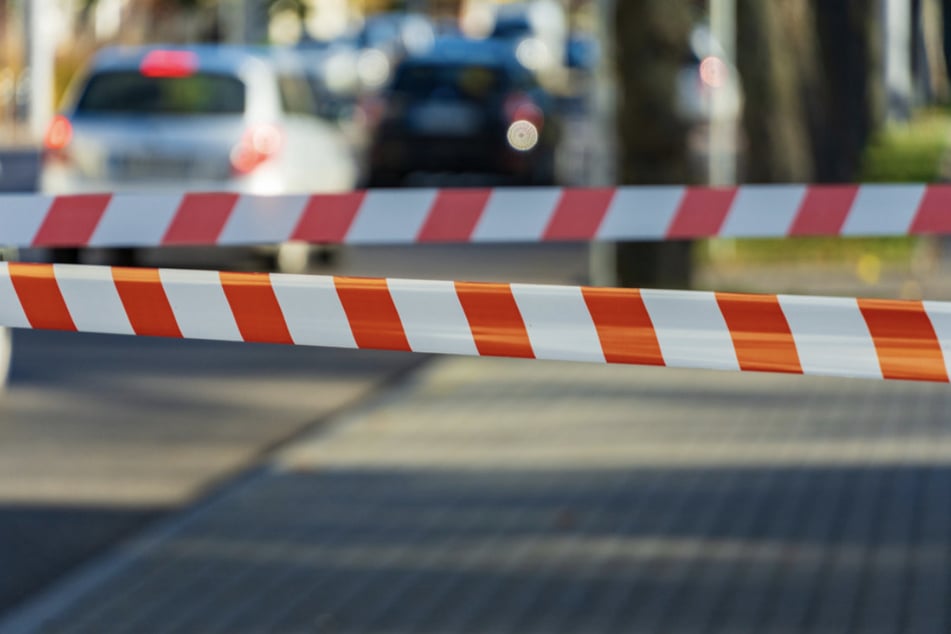 Eine 42-jährige Ford-Fahrerin war auf das Auto einer 22-Jährigen aufgefahren. (Symbolfoto)