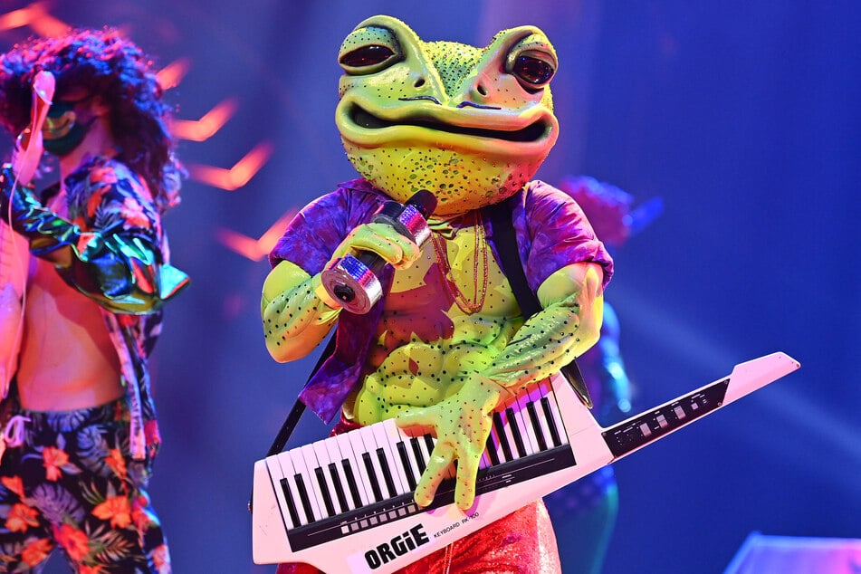 In der vierten Folge von "The Masked Singer" wurde der Frosch enttarnt.
