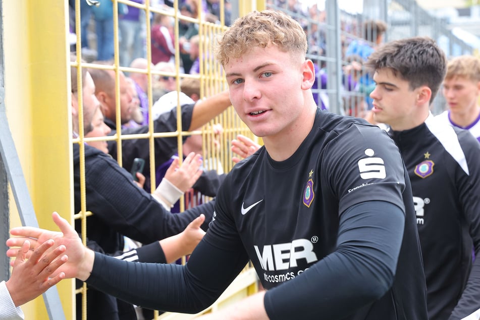 18 Jahre, Eigengewächs: Max Uhlig legte ein tolles Debüt für Aue in der 3. Liga hin.