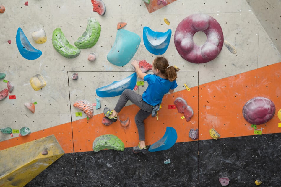 Bei den VitalSportDays am Florapark können sich nicht nur Kinder unter anderem im Bouldern ausprobieren. (Symbolfoto)