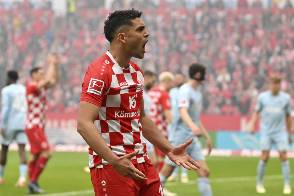 Nadiem Amiri (27) hat sich durch starke Leistungen beim FSV Mainz in den Fokus anderer Klubs gespielt.