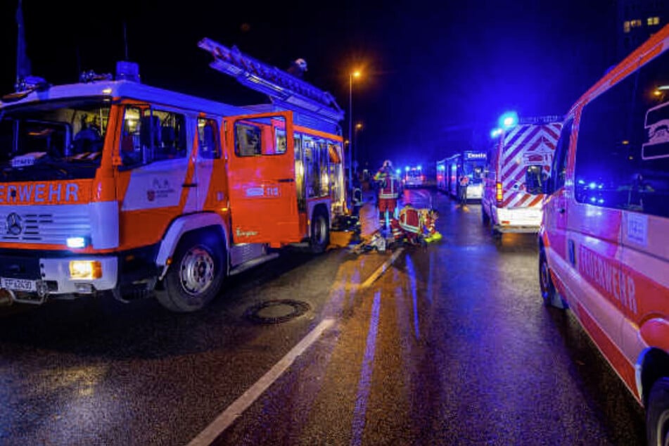 Brand in Erfurter Mehrfamilienhaus: Dutzende Bewohner evakuiert, Cannabisplantage entdeckt