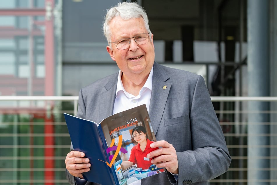 Geert Mackenroth (75, CDU) legte am Dienstag seinen letzten Jahresbericht als Sachsens Ausländerbeauftragter vor.