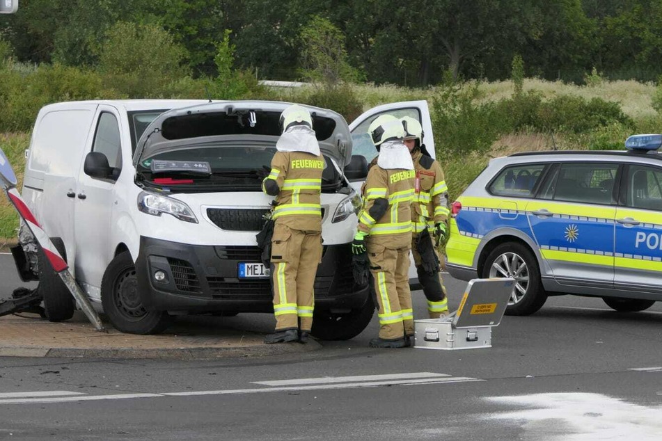 Auf der B107 kam es am Montagabend zu einem Zusammenstoß.