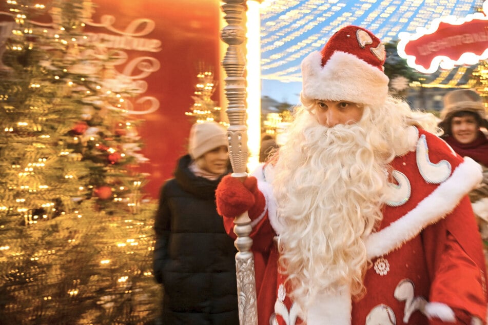 Väterchen Frost, ein Rowdy? Weihnachtsmann mit Bleifuß deutlich zu schnell unterwegs