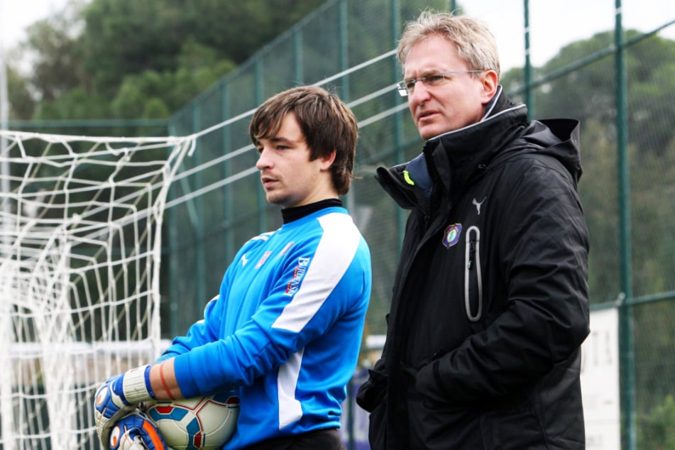 Steffen Heidrich (r.) im Januar 2012 als Sportdirektor des FC Erzgebirge Aue - mit dem damals 23-jährigen Martin Männel.