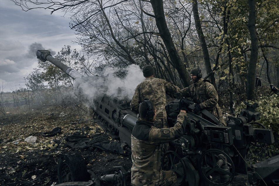 Die ukrainische und die russische Armee liefern sich schwere Artilleriegefechte.