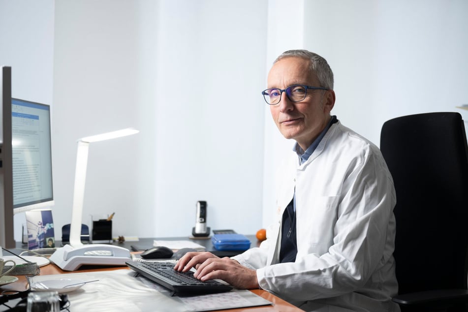 Reinhard Berner (62), Chef der Universitäts-Kinderklinik Dresden. (Archivfoto)