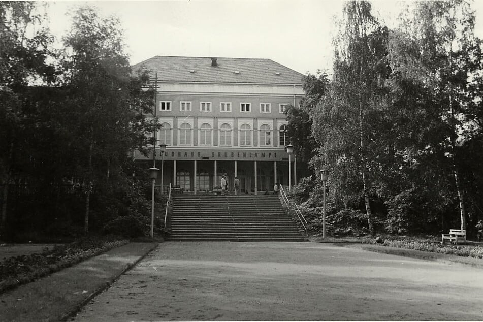Im Schwanenschloss hat von 1952 bis 1977 die Zwickauer Jugend getanzt.
