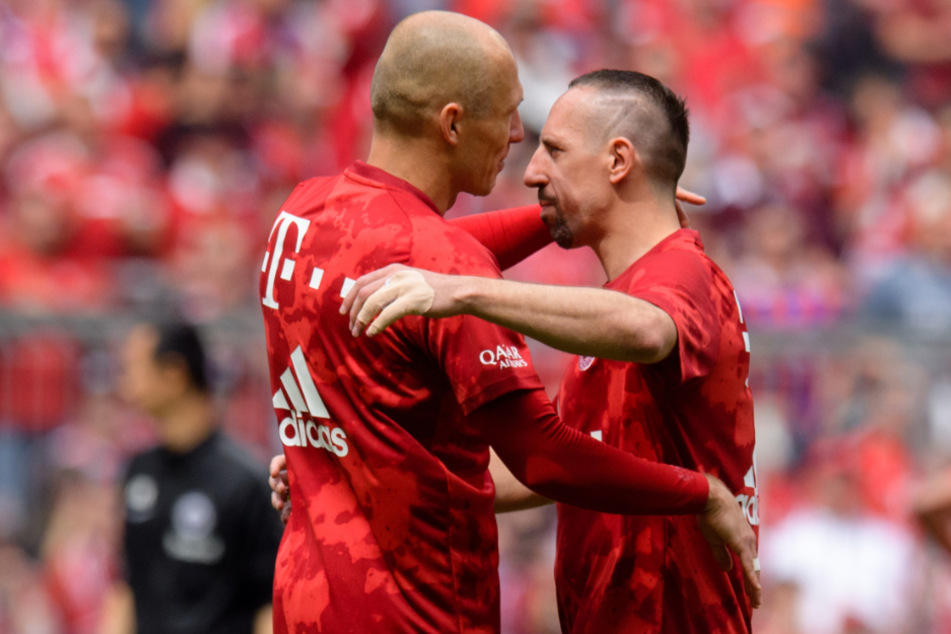 Arjen Robben (38, l.) und Franck Ribery (39) bei einem ihrer letzten Spiele für den FC Bayern. Im Jahr 2019 verließen beide den Verein. (Archiv)