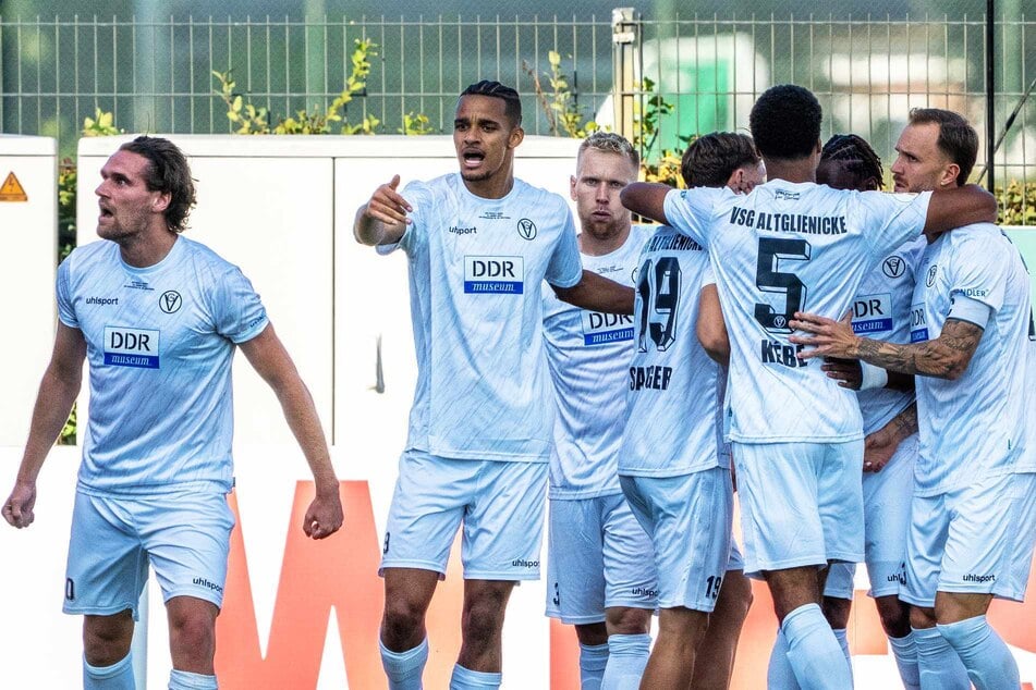 DFB-Pokal: Favoritensterben am Montag? Zwei Underdogs führen schon!
