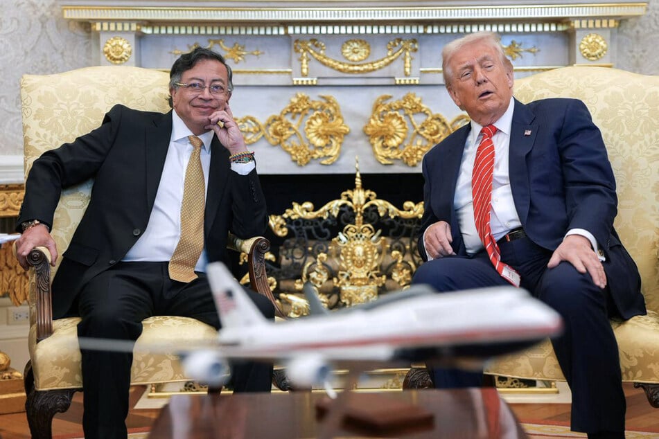 Colombian President Gustavo Petro (l.) meets with US President Donald Trump at the White House on February 3, 2026.