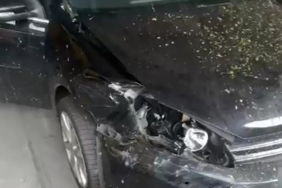 Der Wagen von Walentina Doronina (25) wurde bei dem Unfall stark an der rechten Vorderseite beschädigt.