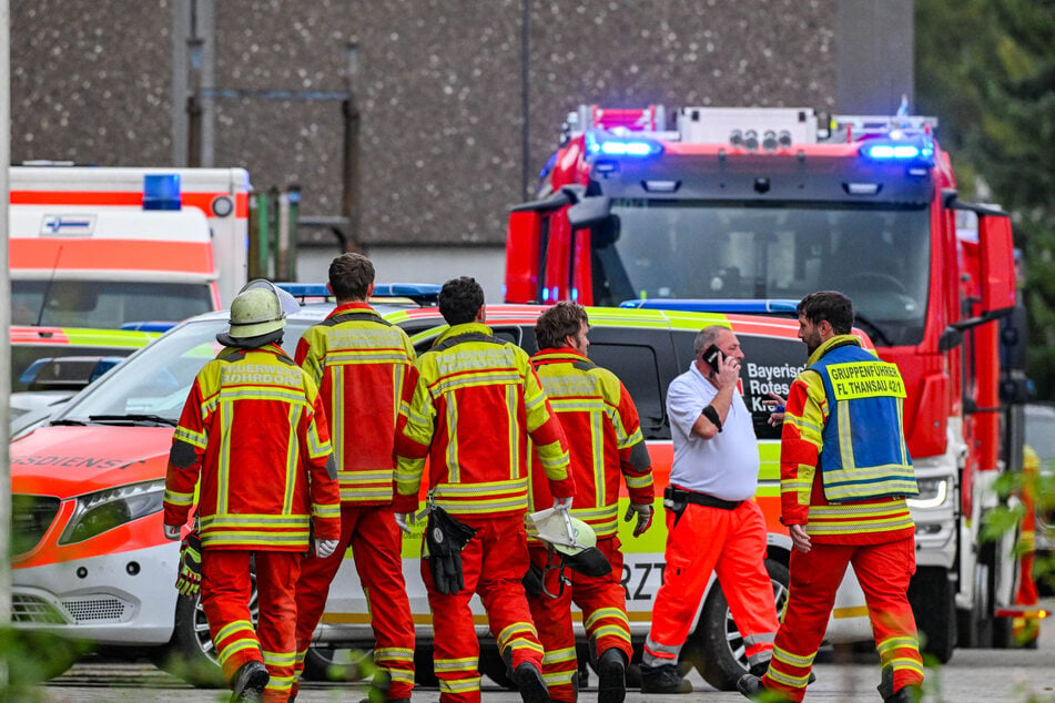 Zahlreiche Einsatzkräfte kümmerten sich um den 62-Jährigen.
