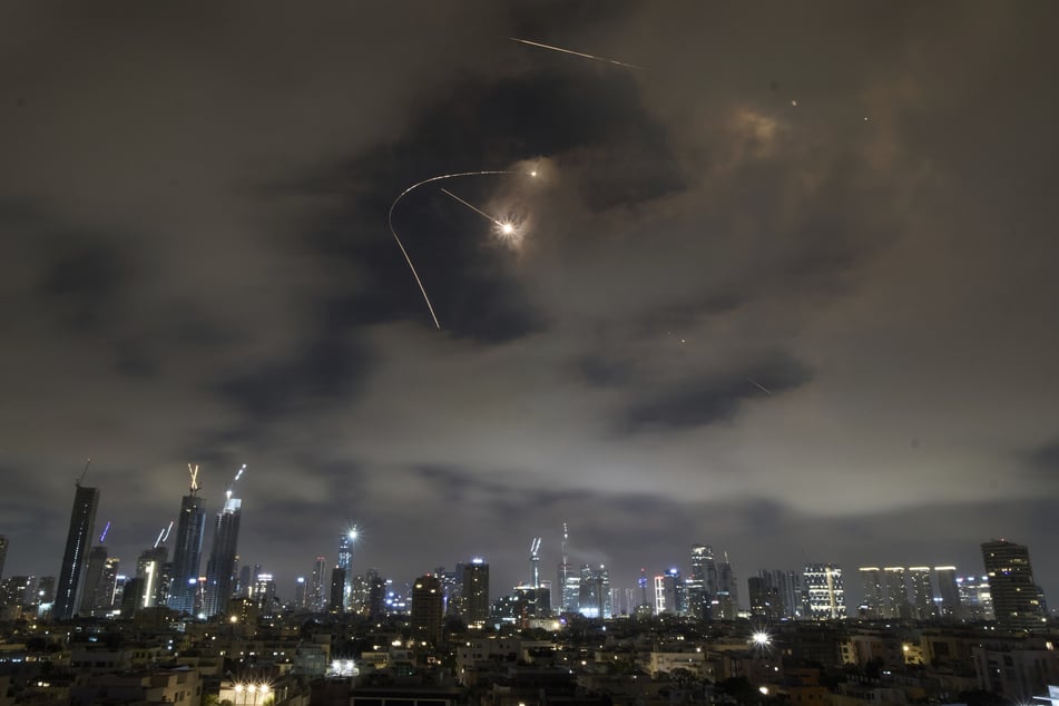 Israelischen Angaben zufolge konnten die vom Iran abgefeuerten Raketen abgefangen werden.