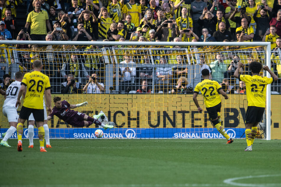 Nur einer von fünf BVB-Treffern: Jude Bellingham erzielte per Elfmeter das 2:0.