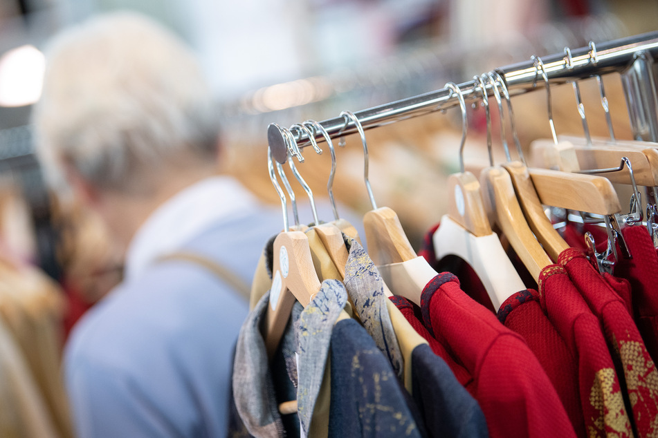 Schreck bei Damenmode in NRW: Klamotten-Preise steigen seit Jahren deutlich an
