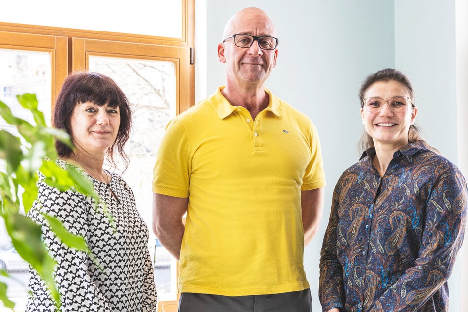 Das Heilkunde Chiro Praxis-Team Lauterlein in Chemnitz freut sich auf Euren Besuch.