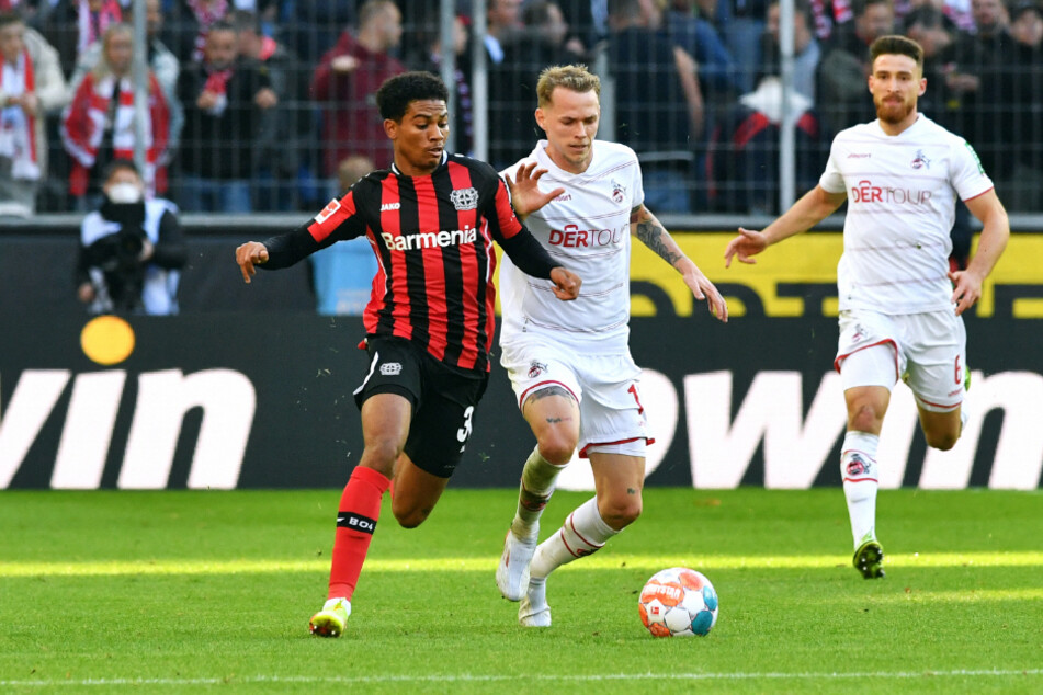 88 Pflichtspiele bestritt Duda für den Effzeh - wie hier im Rheinderby gegen Leverkusens Amine Adli (l.).