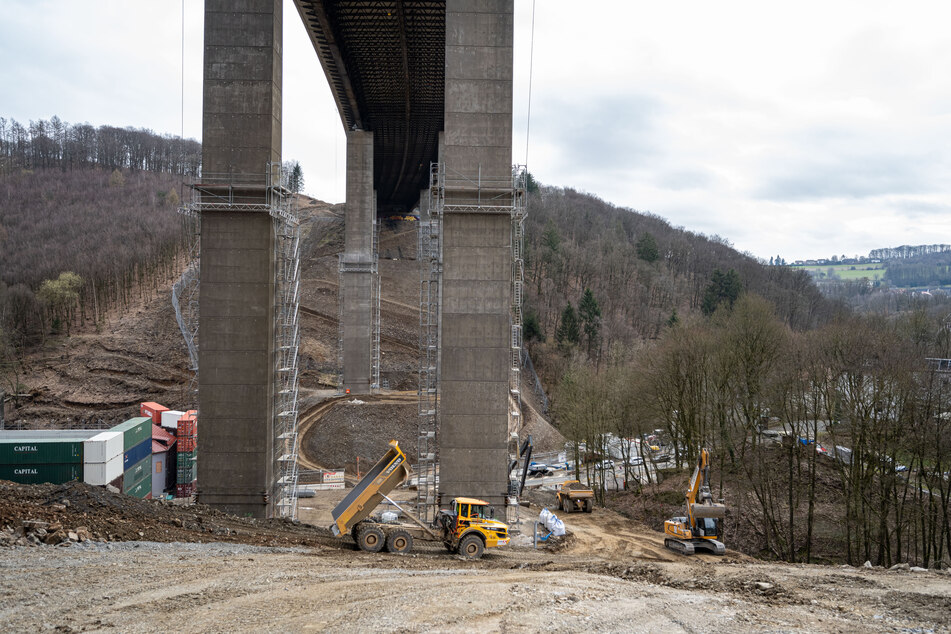 Am 7. Mai soll das marode Bauwerk an der A45-Talbrücke gesprengt werden.