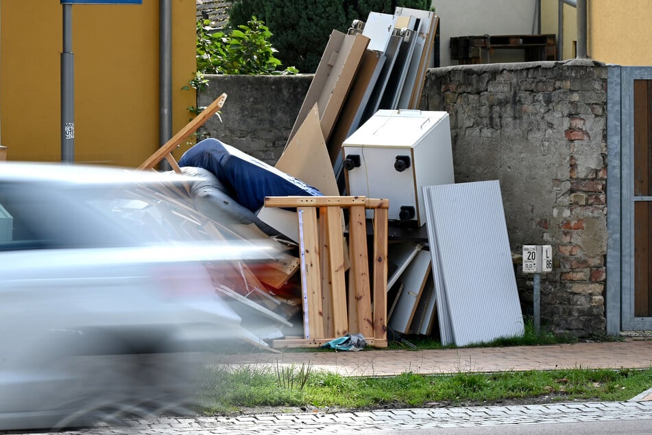 Mit den ersten warmen Tagen steigt in Köln die Lust aufs Ausmisten. (Symbolbild)