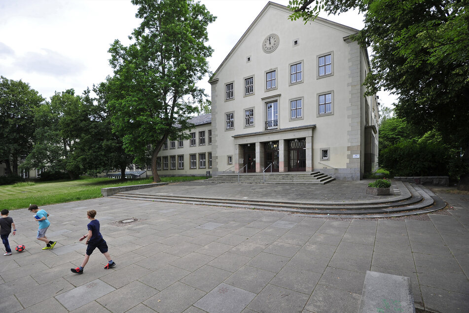 Die Annen-Oberschule zieht 2023 von der Brauhaus- an die Vettersstraße um.