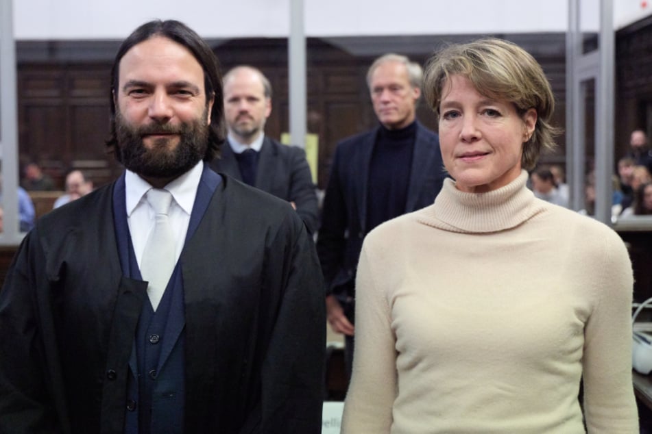 Steakhouse-Erbin Christina Block (52) neben ihrem Verteidiger Ingo Bott (42).