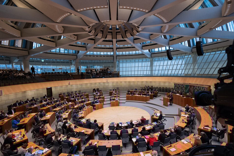 Der nordrhein-westfälische Landtag hat das weitgehende Verbot zur privaten Haltung sehr gefährlicher Gifttiere unbefristet verlängert.