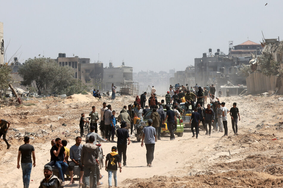 Much of Gaza lies in ruins amid growing warnings of famine and a death toll surpassing 33,000.