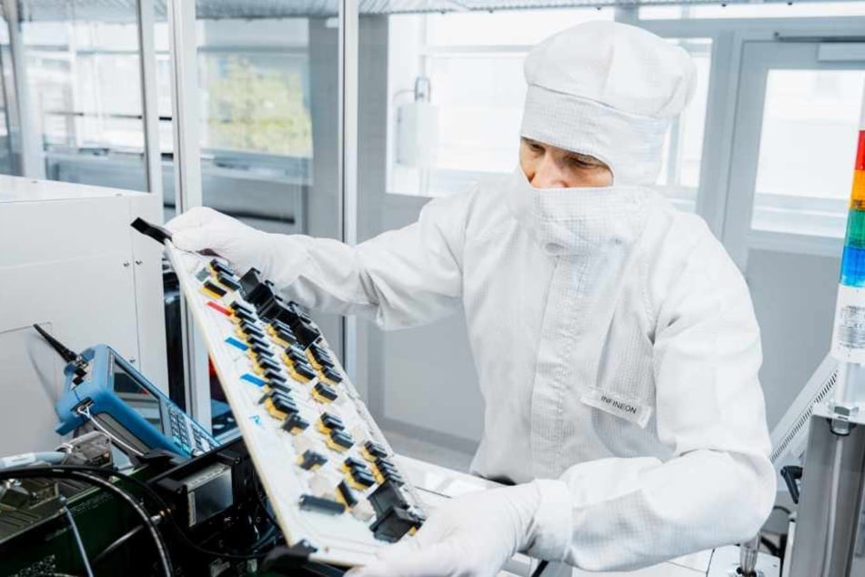 Die Smart Power Fab bringt nicht nur Dresden voran, sondern bietet auch viele zukunftssichere Jobs.