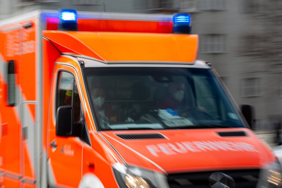 Die Feuerwehr war mit 20 Einsatzkräften vor Ort. (Symbolbild)