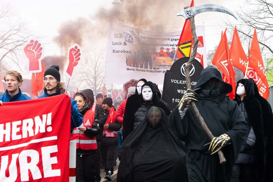 Sollte es im Tarifstreit bis Weihnachten keine Lösung geben, könnten Warnstreiks drohen.