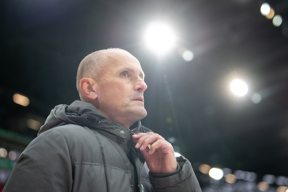 Des Sohn von Heiko Herrlich, dem Trainer des FC Augsburgs, ist mit Corona infiziert.
