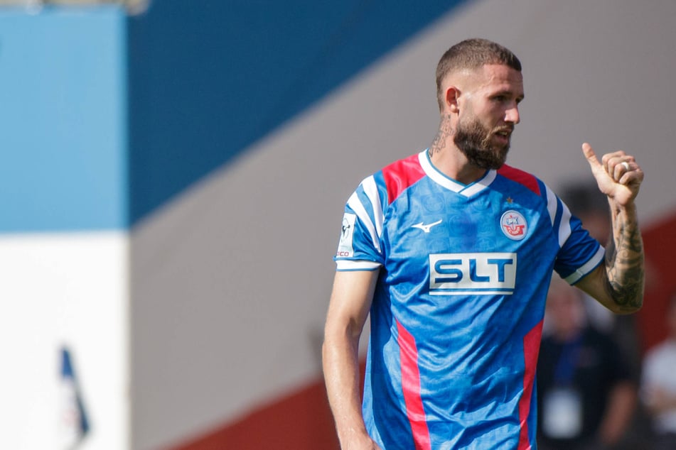 Transfermarkt im Liveticker: Drittligist Hansa Rostock löst Vertrag mit Lanius auf