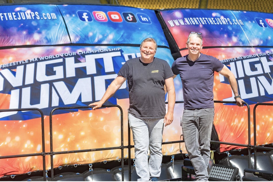 Für die Gründer Jörg Hotzel (57) und Marko Manthey (55) ist es selbstverständlich, auch nach 25 Jahren beim Aufbau mit anzupacken.