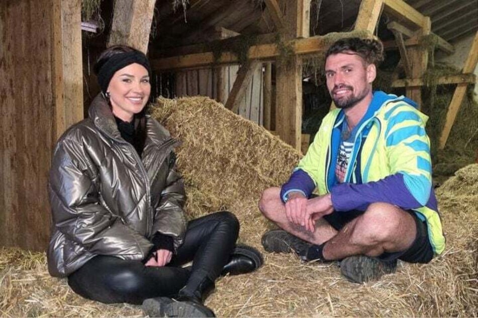 Bauer sucht Frau: Wirbel um neues Foto von "Bauer sucht Frau"-Stars: Ex-Hofdame Alisa reagiert sofort