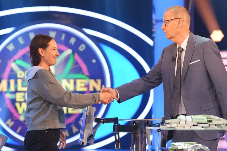 Wer wird Millionär: Bittere Pleite bei RTL-Quiz! Ärztin blamiert sich bei 2000-Euro-Frage, Jauch entsetzt: "Weiß doch jeder"