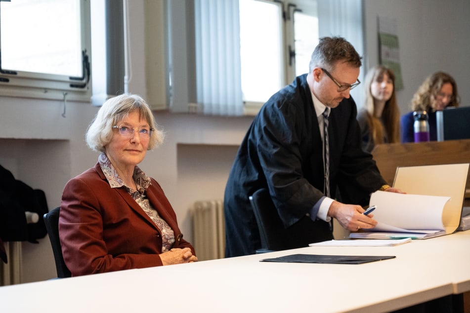 AfD-Politikerin Gerrit Huy (72, l.) konnte vor Gericht einen Erfolg erzielen.
