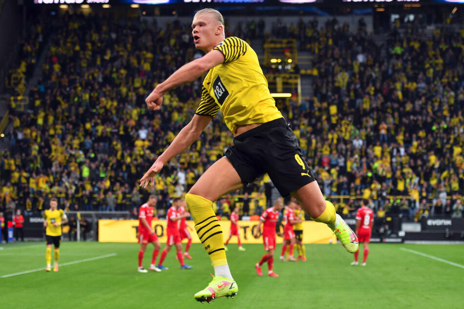 Erling Haaland bejubelt seinen Kopfballtreffer zum 2:0 gegen Union Berlin.