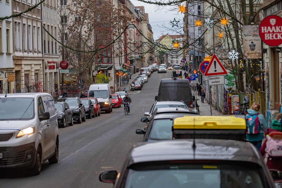 Derzeit noch in Weihnachtsstimmung: Die Louisenstraße wird ab Frühjahr 2026 testweise umgestaltet.